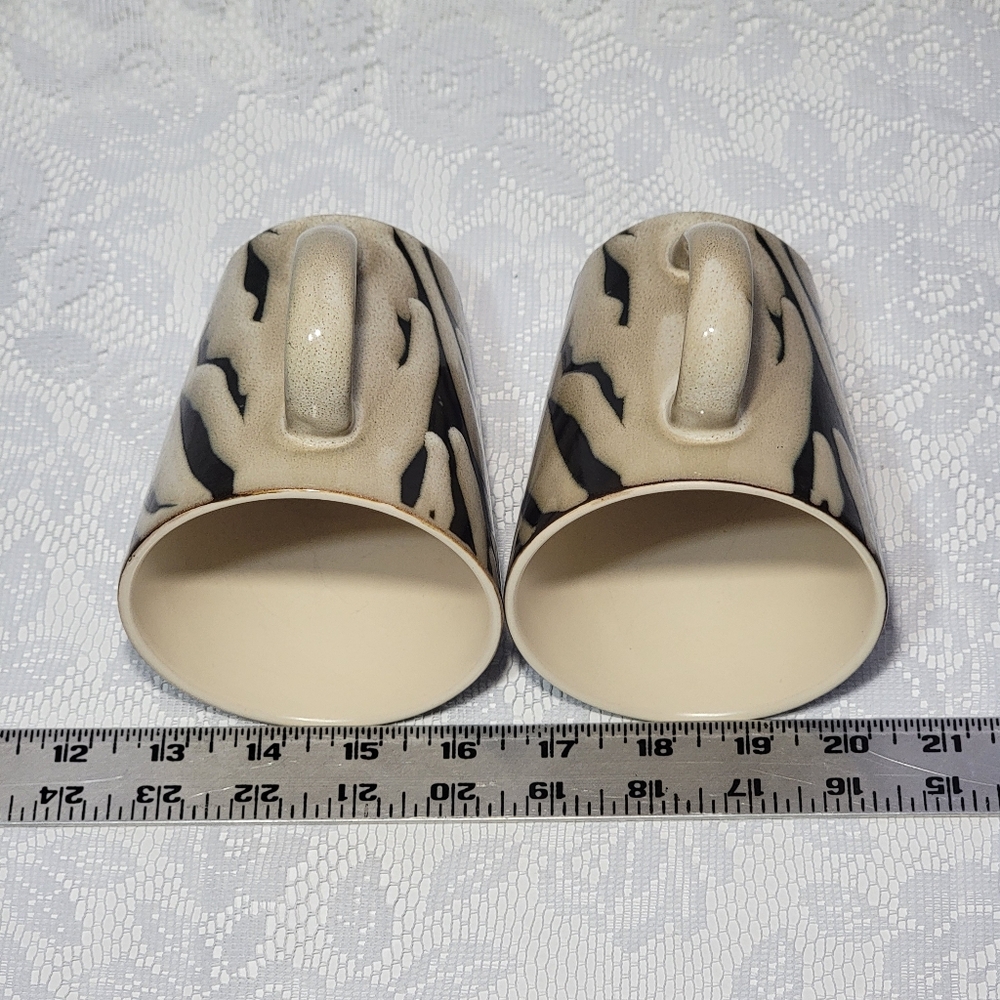 Set of 2 Vintage Soho Loft Stoneware Zebra Print Pattern Mugs Black Beige - Picture 15 of 17